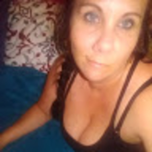 Meet your Posher, Sara - Picture 1 of 1